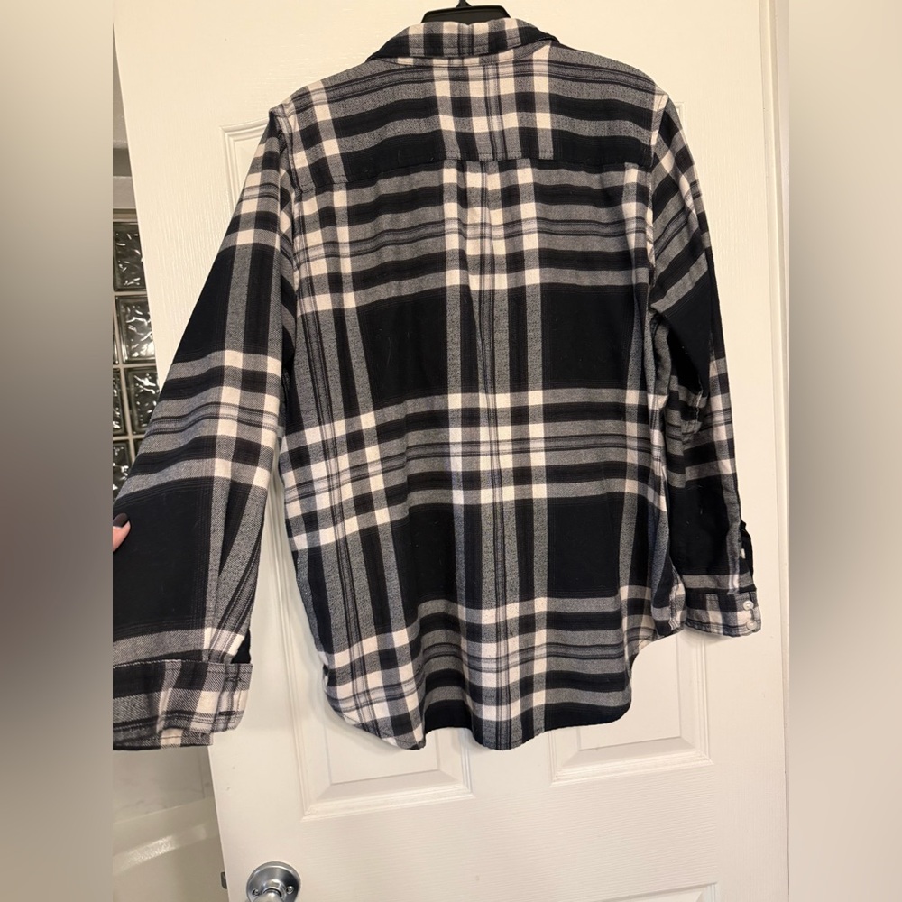 Comfy Mossimo Boyfriend Fit Size XL Flannel Black, White, Gray Plaid - Picture 15 of 15